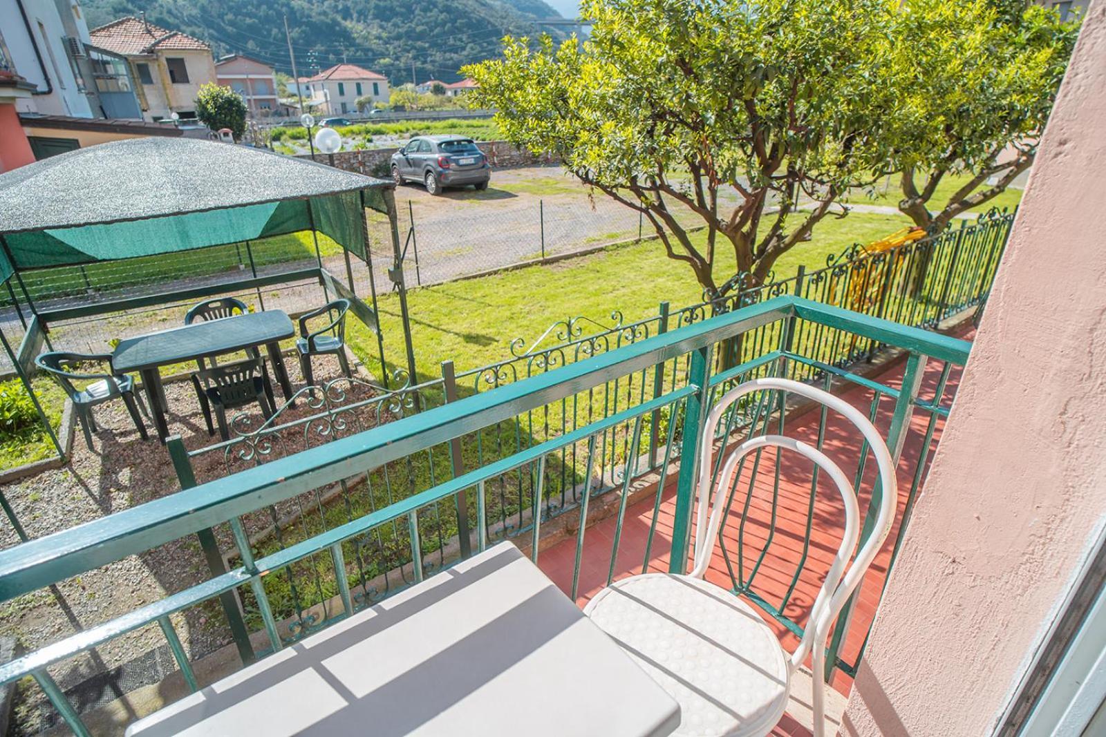 Casa Vacanze Ferrando Pietra Ligure Exterior foto